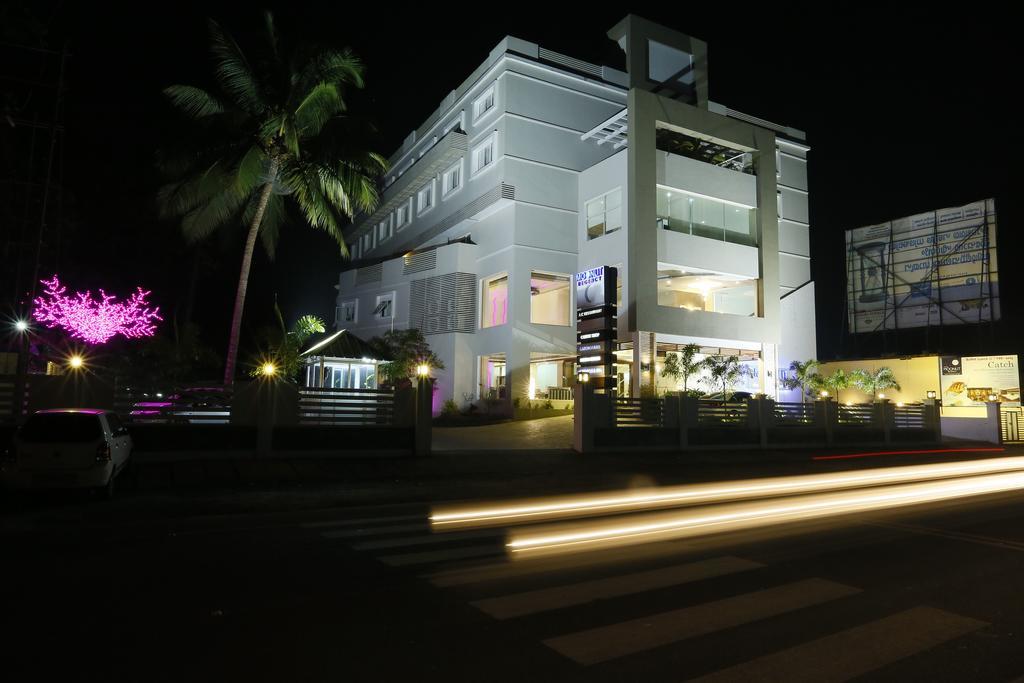 Hotel Moonlit Regency Thodupuzha Exterior photo