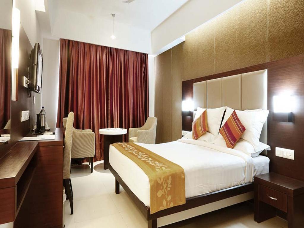 Hotel Moonlit Regency Thodupuzha Exterior photo